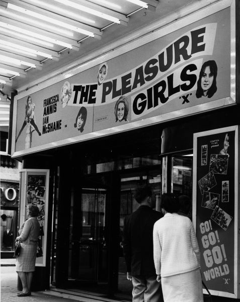 The Pleasure Girls (Flipside 010) (Dual Format Edition)